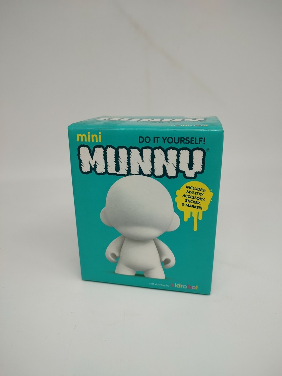 X20 Kidrobot Micro Munny Raffy 2.5 7cm Blank DIY +Accessory+Stikers