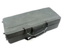 Semi-hard case for alto saxophone