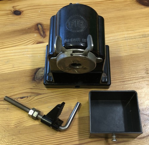 Vintage Bleistiftanspitzer FTE Modell 120 schwarzes Bakelit DDR Bürozubehör - Afbeelding 3 van 7