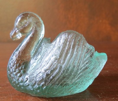 L.E. Smith Green Glass Swan Individual Salt Dip(s)