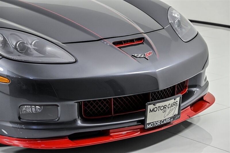 2011 Cyber Gray Metallic Chevrolet Corvette   | C6 Corvette Photo 4