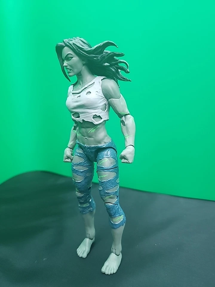 漫威传奇超级 Skrull BAF Wave She-hulk 6 英寸可动人偶宽松不完整 — 第 3/4 张图片