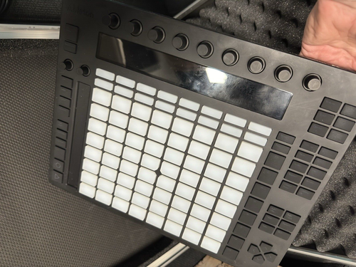 Ableton Push 1 Midi Controller for Live / Includes ODYUSA Hard Case - Picture 5 of 11