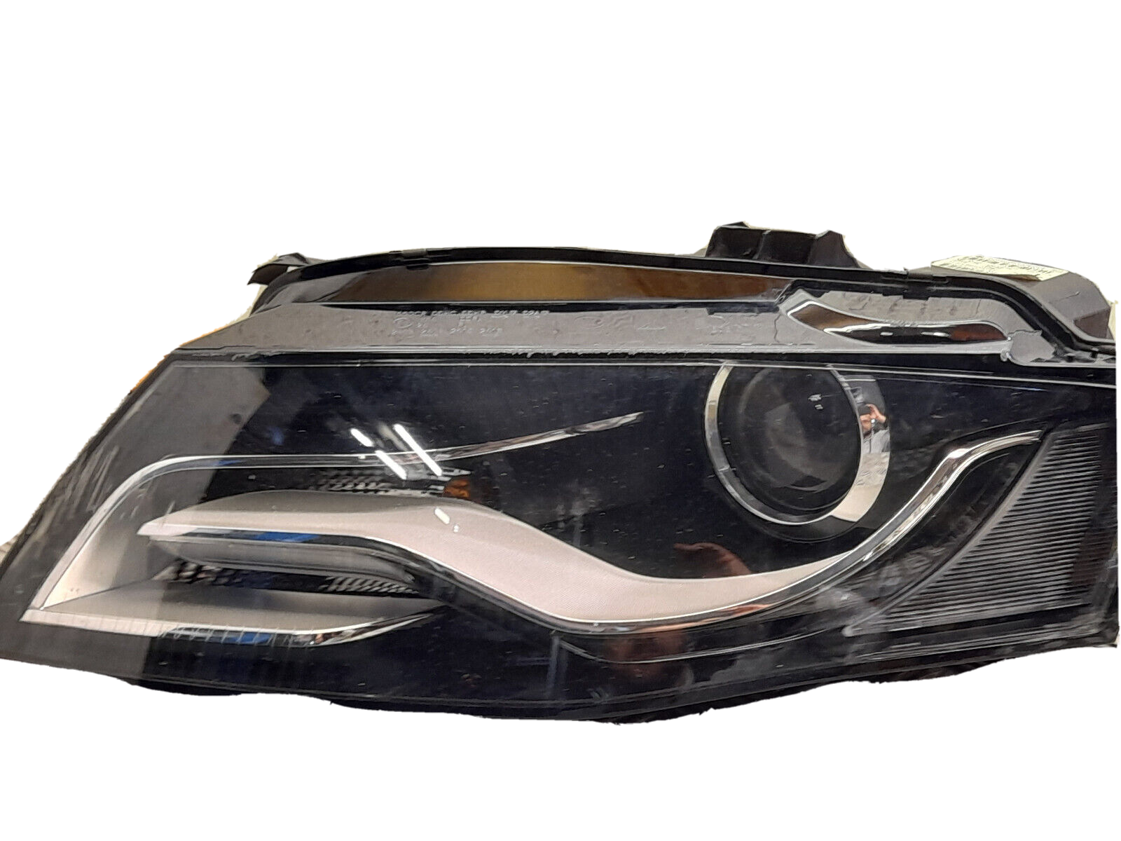 Audi A4 B8 Headlight Xenon Left 8K0941029AQ Damaged Please Note 