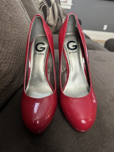 Decolte Guess tacco alto rosso brillante Patent 8,5 media elegante - Foto 2 di 9