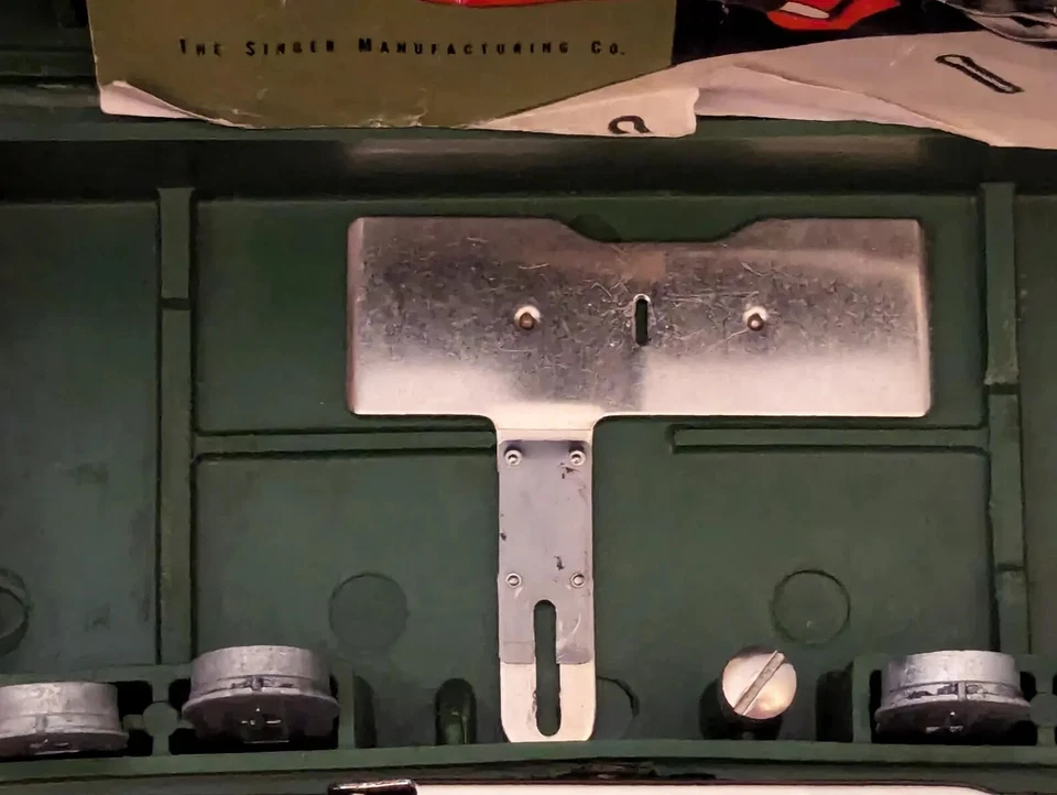 Buttonholer for Low Shank Sewing Machines by Singer, Simanco #160506(Green Case) - Image 2 of 4