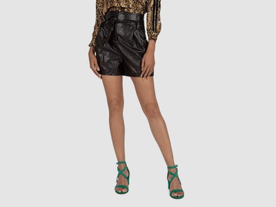 $245 ba&sh Womens Black Faux Leather High Waist Pleated Short Shorts Size M US 8