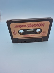 Jeu Vidéo SUPER ZAXXON Sur Cassette Pour Atari XL/XE - Version Française, Bon état