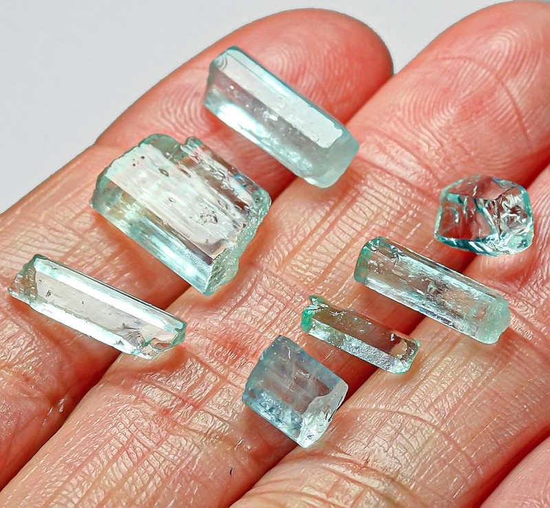 13Ct Paraiba Blue Green Emerald Vanadium Beryl Facet Rough Specimen YMDb390