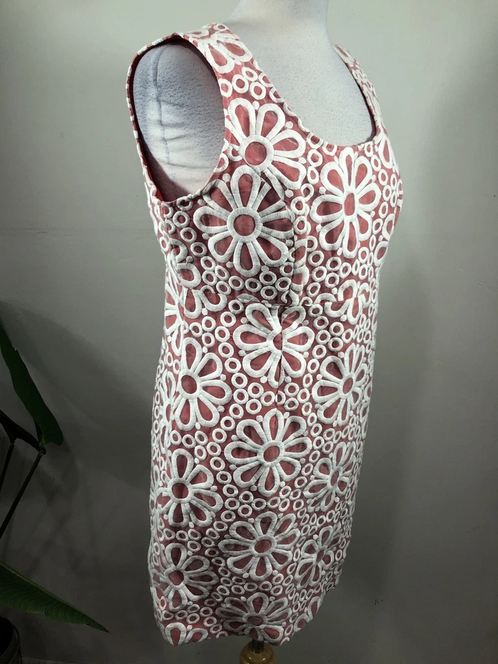 Vestido vaquero de verano INC International coral y blanco bordado Foto 2 de 4