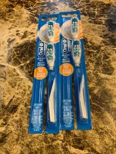 (2)Oral-B Complete Deep Clean Toothbrush Replacement Brush Heads 4 Total.