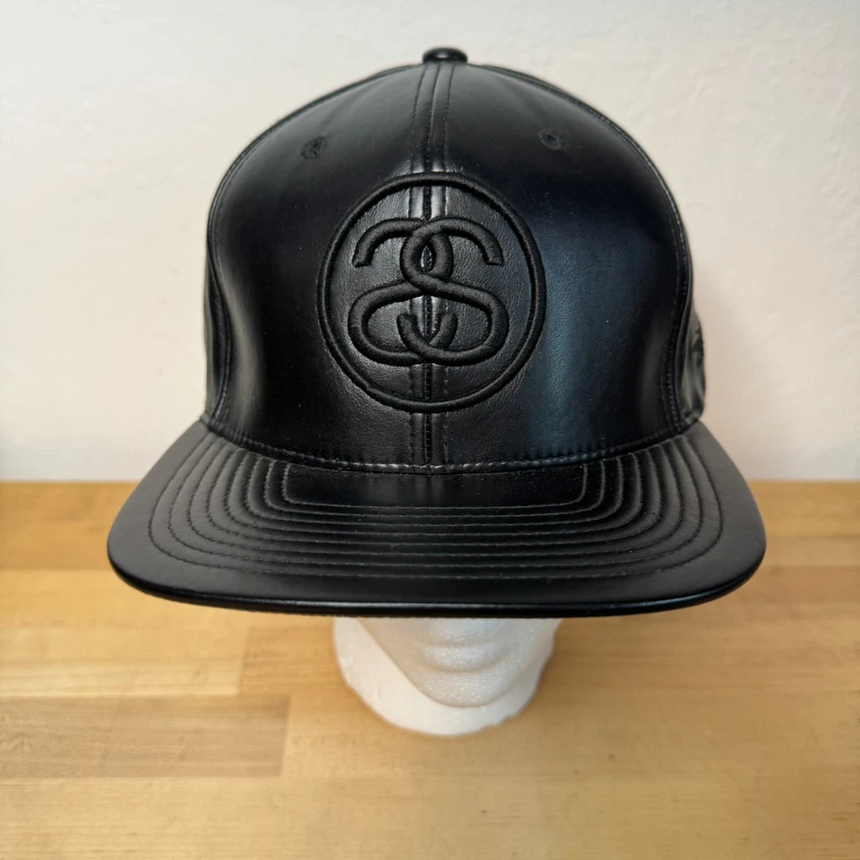 Gorra Stussy Capz Negra Ajustable Doble S Logo One Love Pegatina Cuero PU Foto 2 de 4
