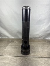 Maglite 2 D Cell Flashlight Gray  10  Good Working Condition