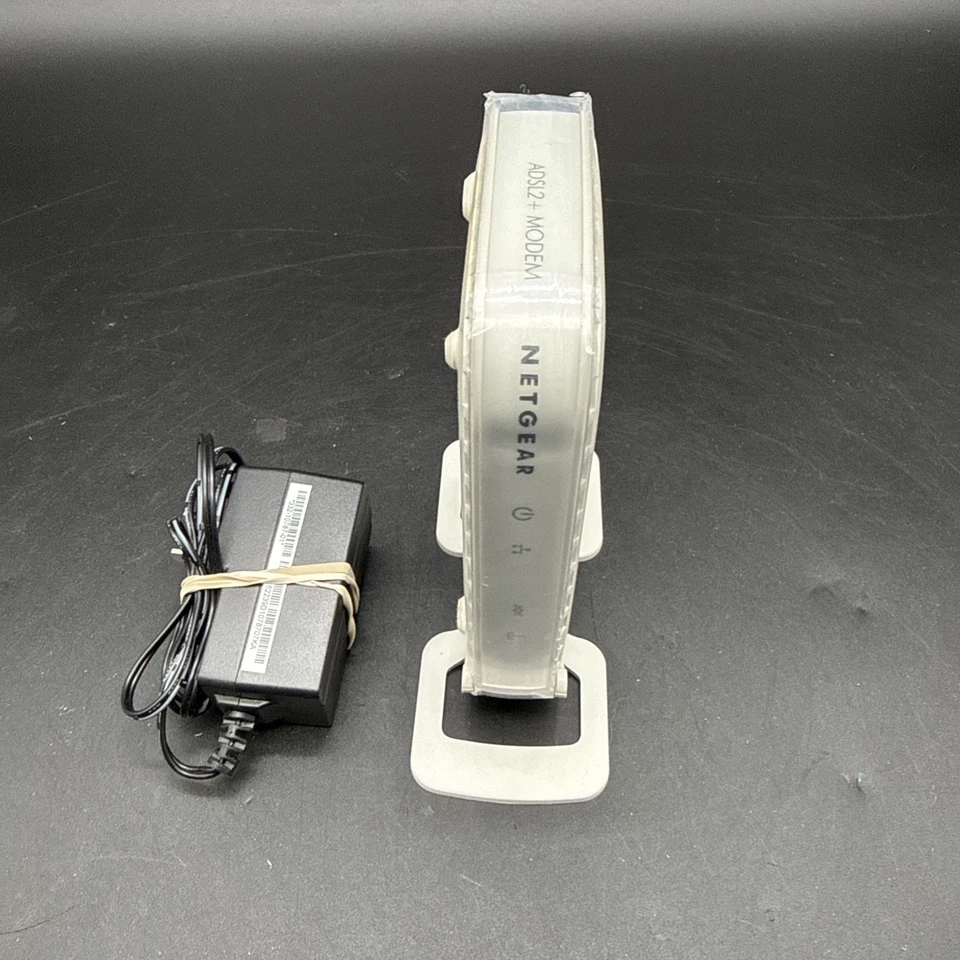 Netgear Broadband ADSL2 + Modem DSL DM111PSP White - W/Adapter - Image 2 of 4