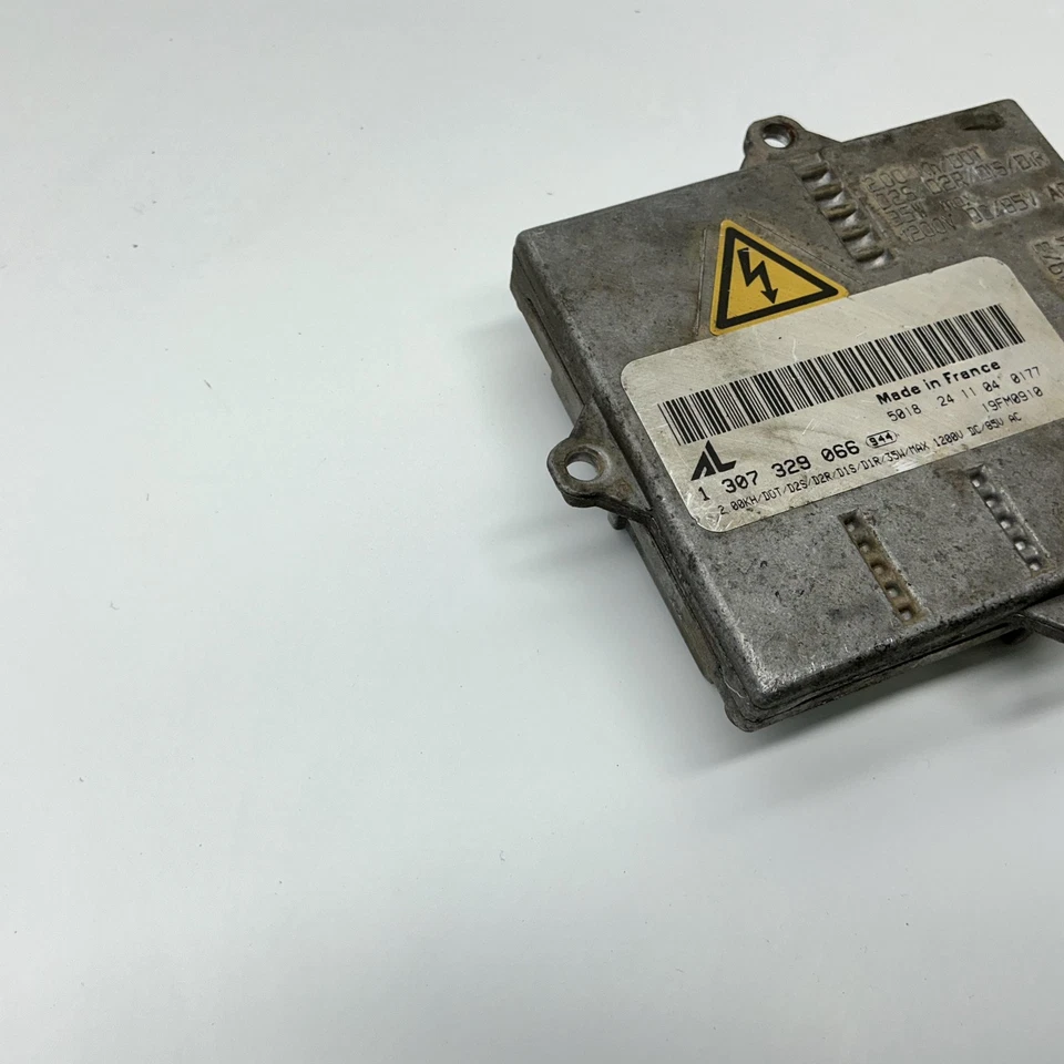 CENTRALINA XENON PER AUDI A3 Serie (8P1) 1307329066 (05>08) - Immagine 2 di 4