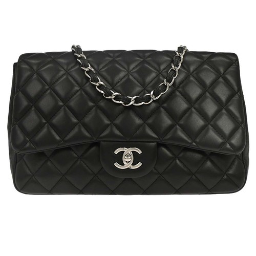 Chanel Black Lambskin Jumbo Classic Flap Shoulder Bag 188750