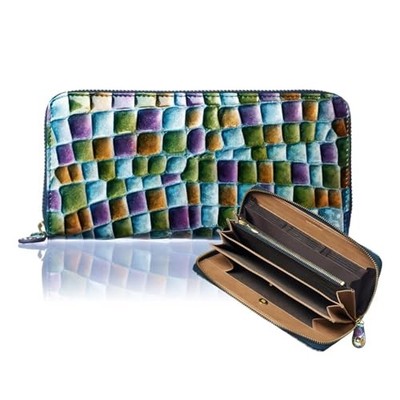  Women's Long Wallets, Italian cowhide, Beautiful hand painted, Easy Green