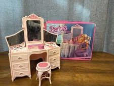 1985 Dream Glow Barbie Vanity Playset Dream House Furniture #2310 INCOMPLETE
