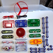 Elenco Snap Circuits replacement parts - lot of 25 pieces - untested