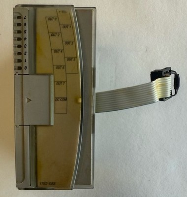 A&B Allen-Bradley MicroLogix / 24VDC / 1762-OB8
