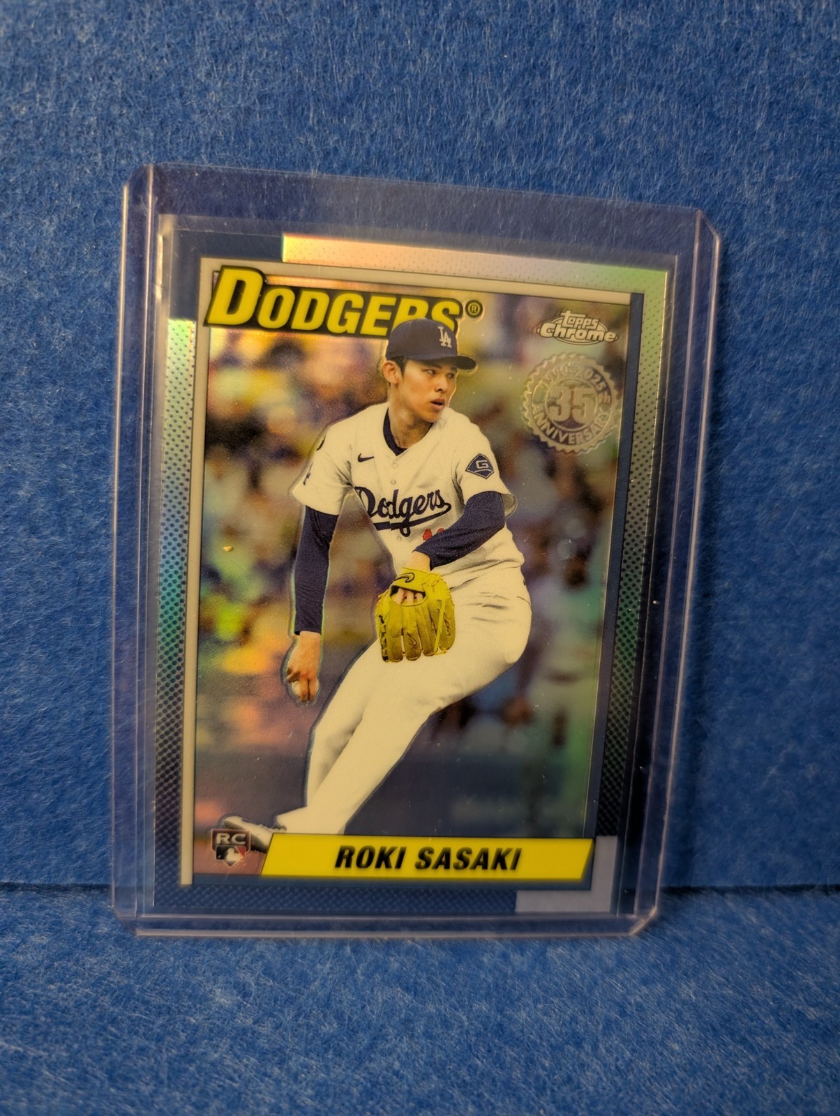 2025 Topps Chrome Update Roki Sasaki #90CU-18 RC 1990 Refractor Dodgers