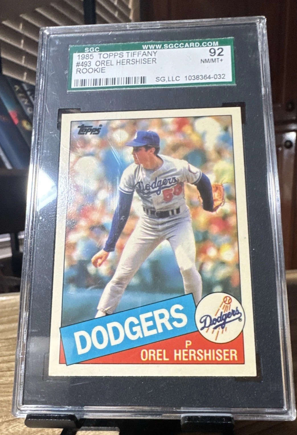 1985 Topps - Orel Hershiser #493 Collector's Edition (Tiffany) (RC)