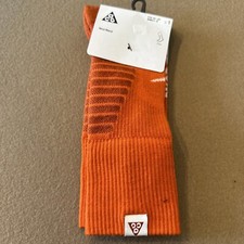 Nike ACG Cushioned Crew Socks Campfire Orange/Summit White Size Small