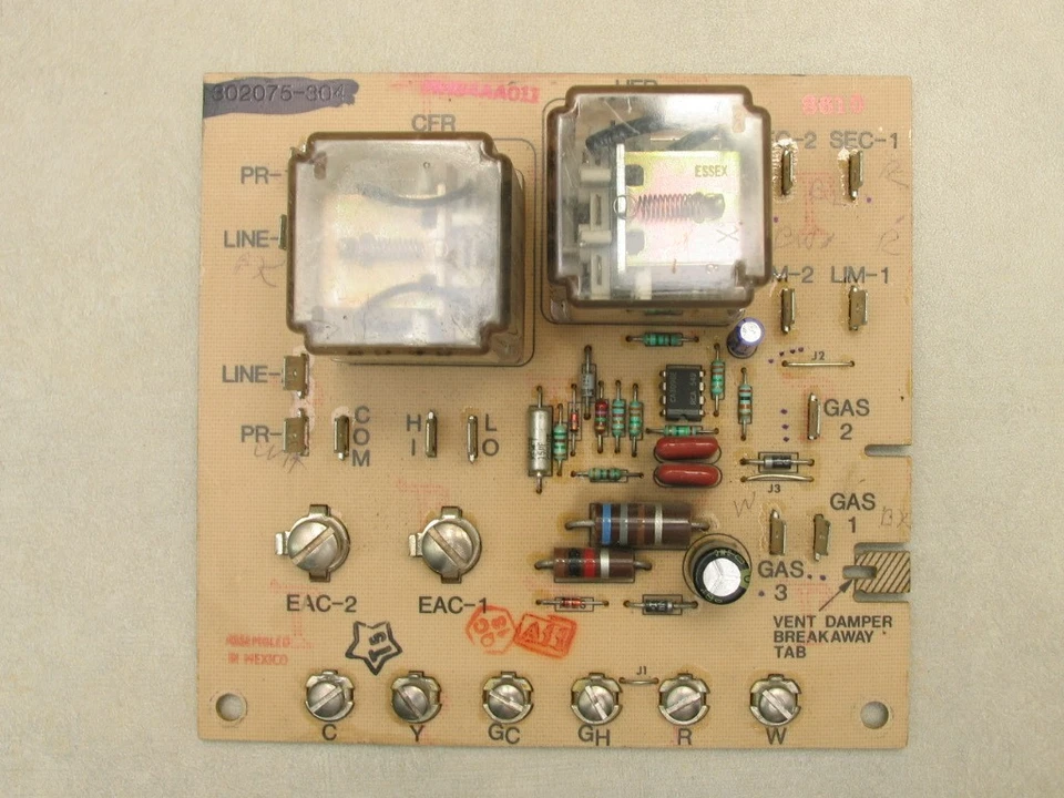 Carrier Bryant HH84AA011 Furnace Control Circuit Board - Image 2 of 4