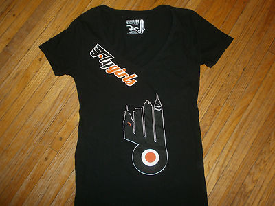 FLYGIRLS T SHIRT Philadelphia Skyline Womens Ladies Sevy V Neck Plunge Flyers MD