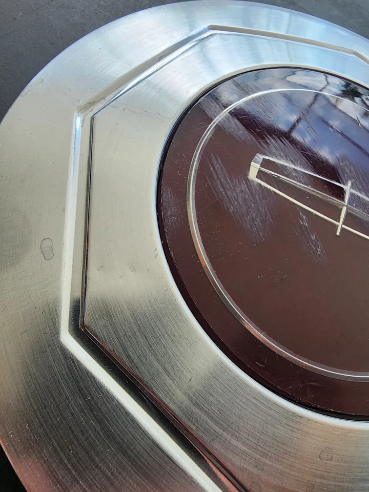 Tapa central Lincoln Continental Mark Series 1984-1989 E4LC1007 E5LY1007 Foto 4 de 4