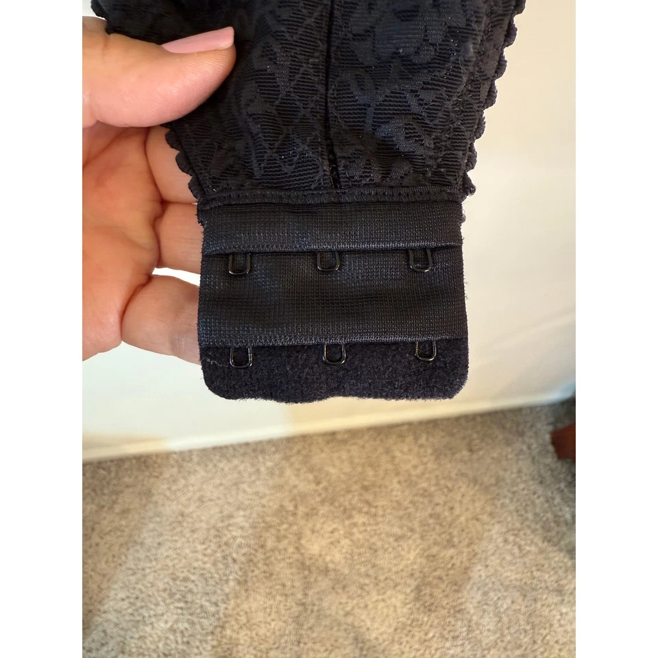 Flexees Sleeveless Sweetheart Neck Bodysuit Lace Floral Black Women's Size 34C - Image 4 of 4