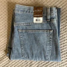 Wrangler Hero Jeans Size W32 L32 Measures L33 Blue Straight Leg BNWT Irregular
