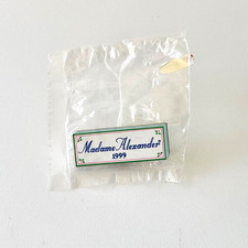 Madame Alexander 1999 Enamel Pin Doll Maker Advertising Lapel Badge New
