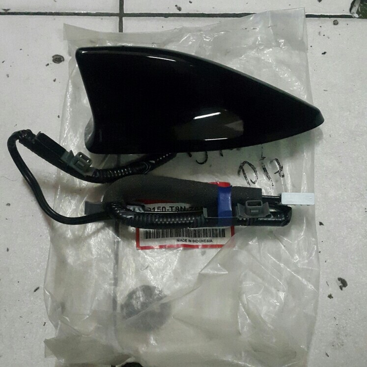 Genuine Honda HR-V 2015-2021 Shark Fin Radio Antenna 39150-T8N