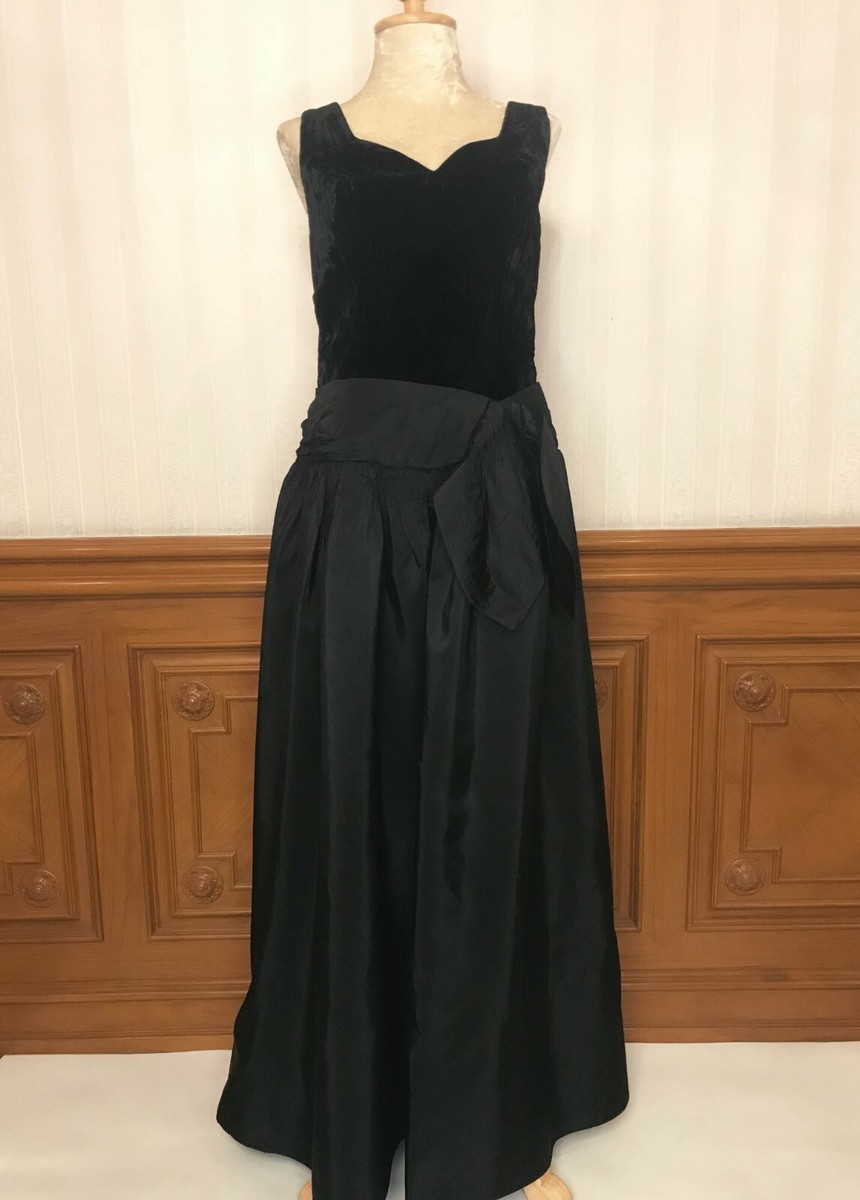 Vintage Alfred Angelo Black Velvet Prom Party Formal Dress Gown Sz S / M Vintage Alfred Angelo Black Velvet Prom Party Formal Dress Gown Sz S / M