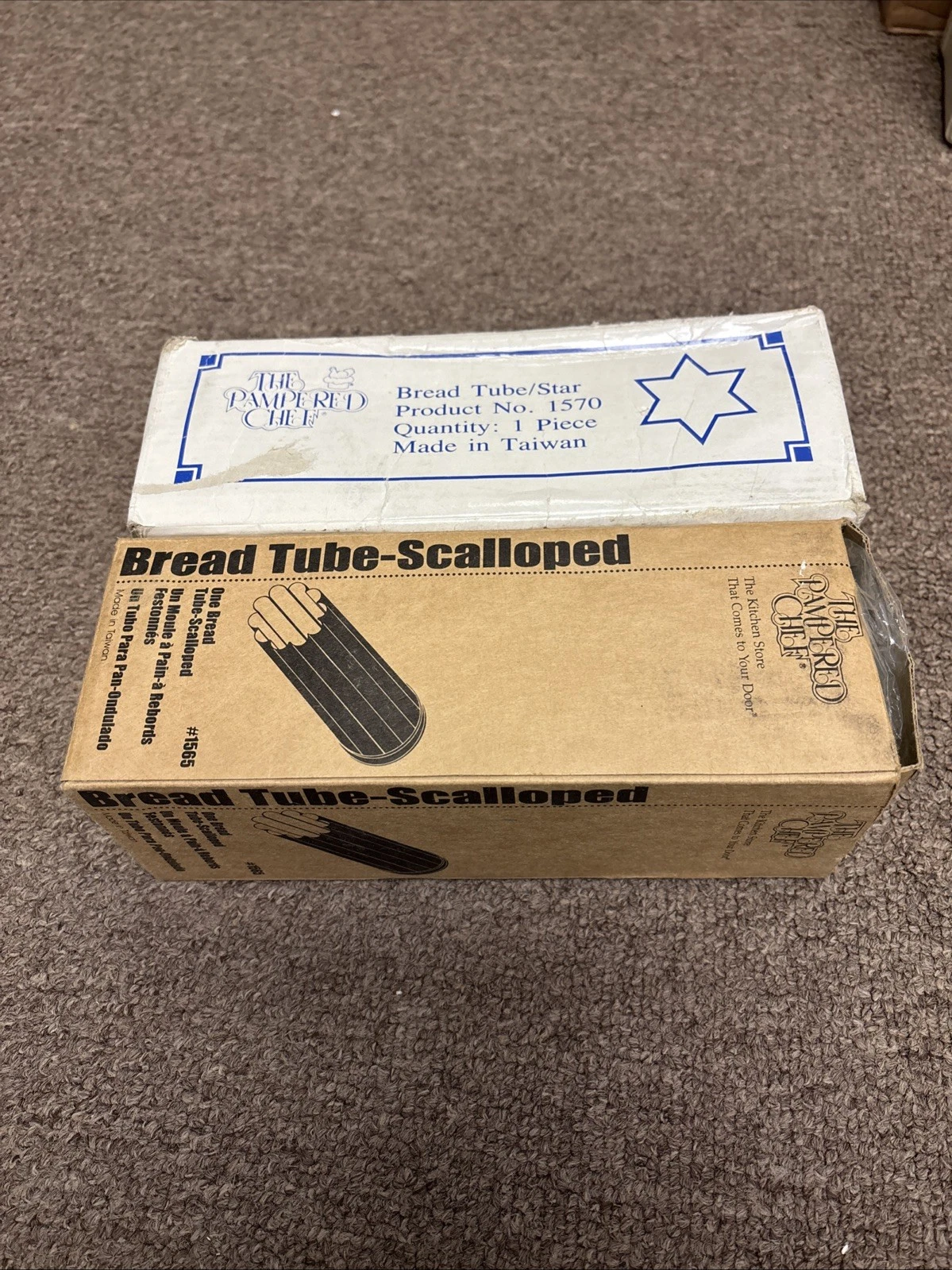 LOT 2 The Pampered Chef Bread Tubes Star and Flower, Vintage.