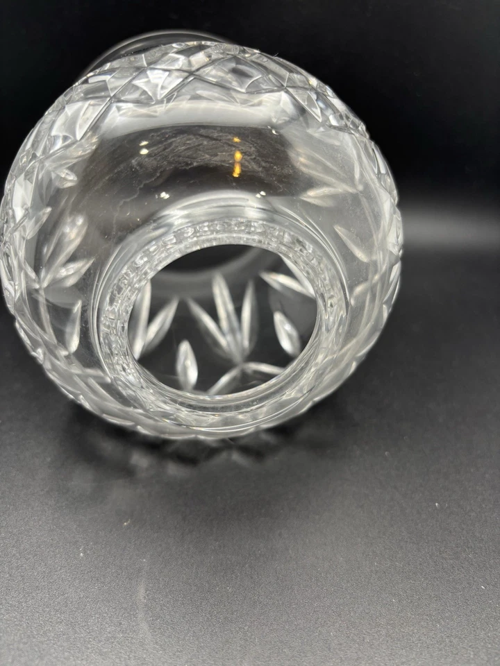 Candelabro globo huracán corte transparente con borde acampanado, Foto 3 de 4