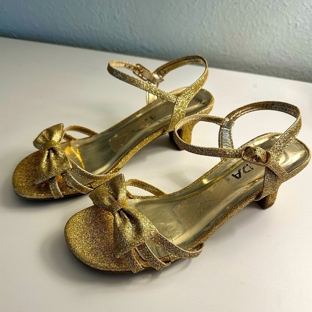 Soda Girls Size 2 Fancy Heels