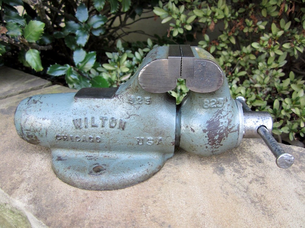 Vintage Wilton 2.5" Machinist Bench Vise 250N Bullet Toddler Original Paint USA