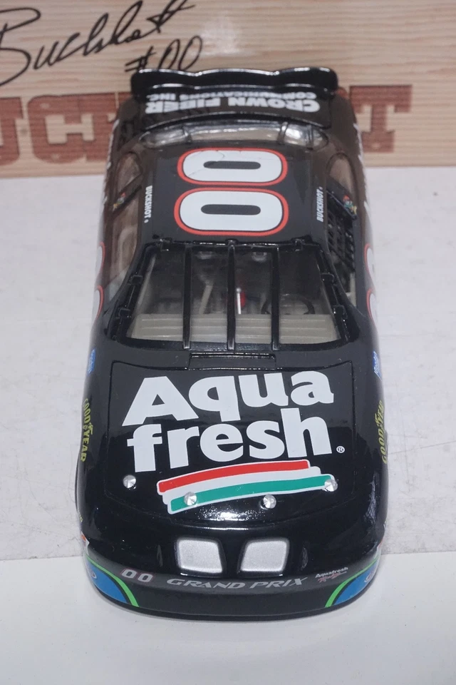 Buckshot Jones 1997 AQUA FRESH Nascar 1/24 Diecast Pontiac Action Nascar Model - Image 3 of 4