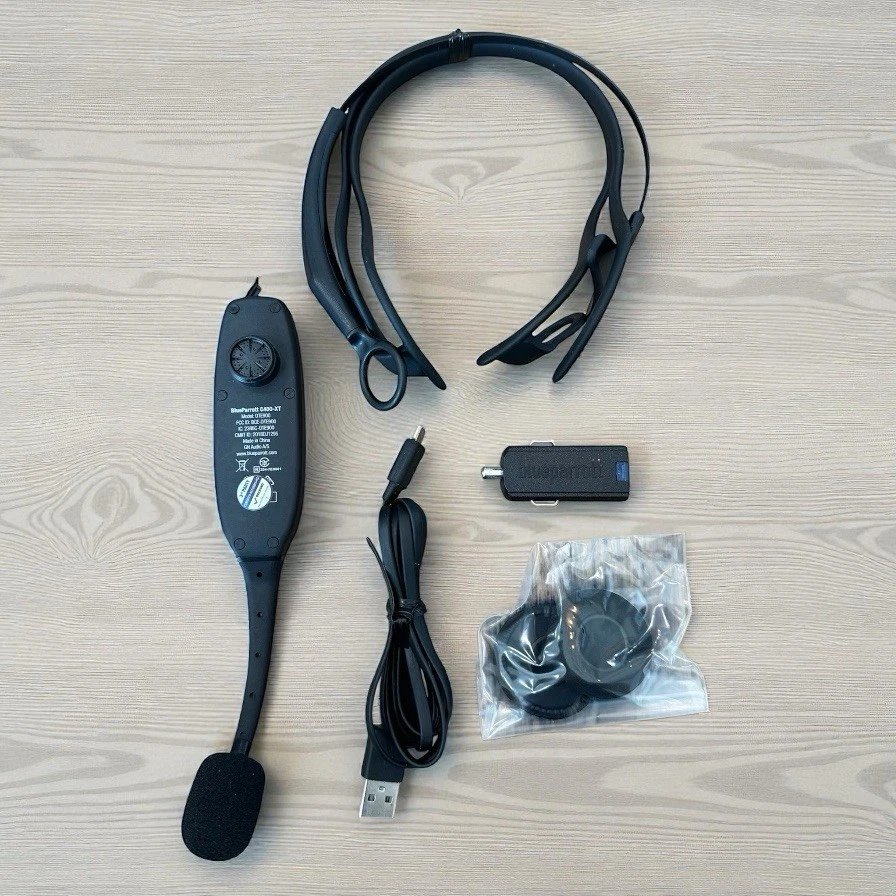Auriculares de camionero inalámbricos Bluetooth convertibles BlueParrot C400-XT con accesorios Foto 2 de 4