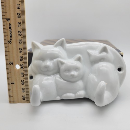 Vintage 80's Avon Kitchen Kittens Wall Hook W/Hardware and Box Cottqgecore Decor - Picture 2 of 11