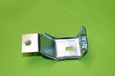 Ford Capri front bumper end bracket Q056