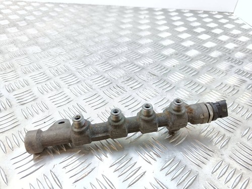 Opel Insignia A 2010 Kraftstoffverteiler Einspritzleiste Verteilerrohr RPG29527