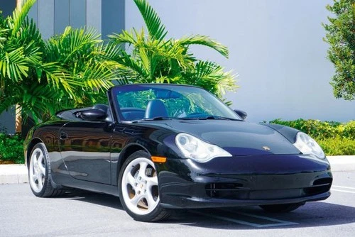 2002 Porsche 911 Cabriolet 2D