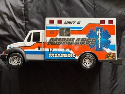 RARE HTF Road Rippers RUSH & RESCUE Ambulance 17 Paramedic Lights & Sounds Work