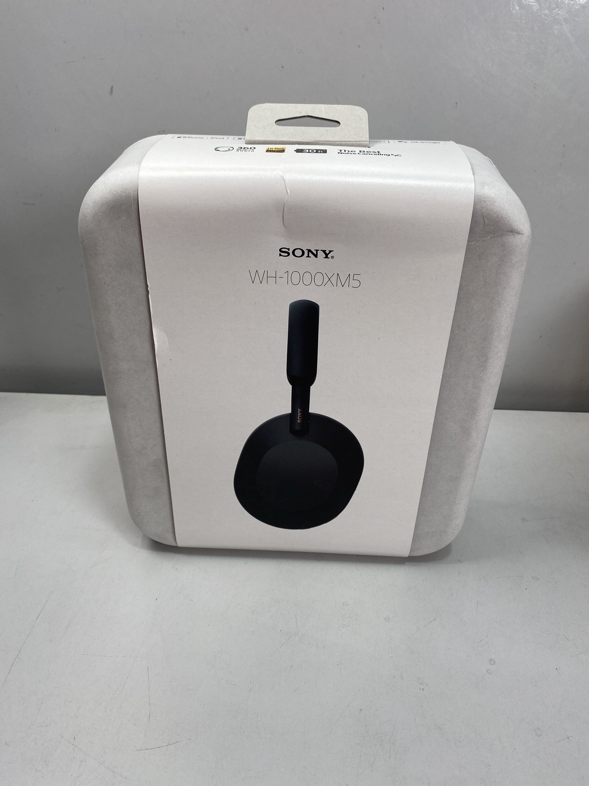 Sony - WH1000XM5 Wireless Noise-Canceling Over-the-Ear Headphones - Black