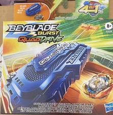 Beyblade Burst QuadDrive Cyclone Fury String Launcher Set - Gioco di Battaglia 