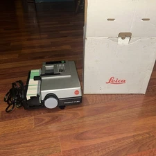 LEICA Pradovit p 150 Slide Projector - Great condition - Works Perfect