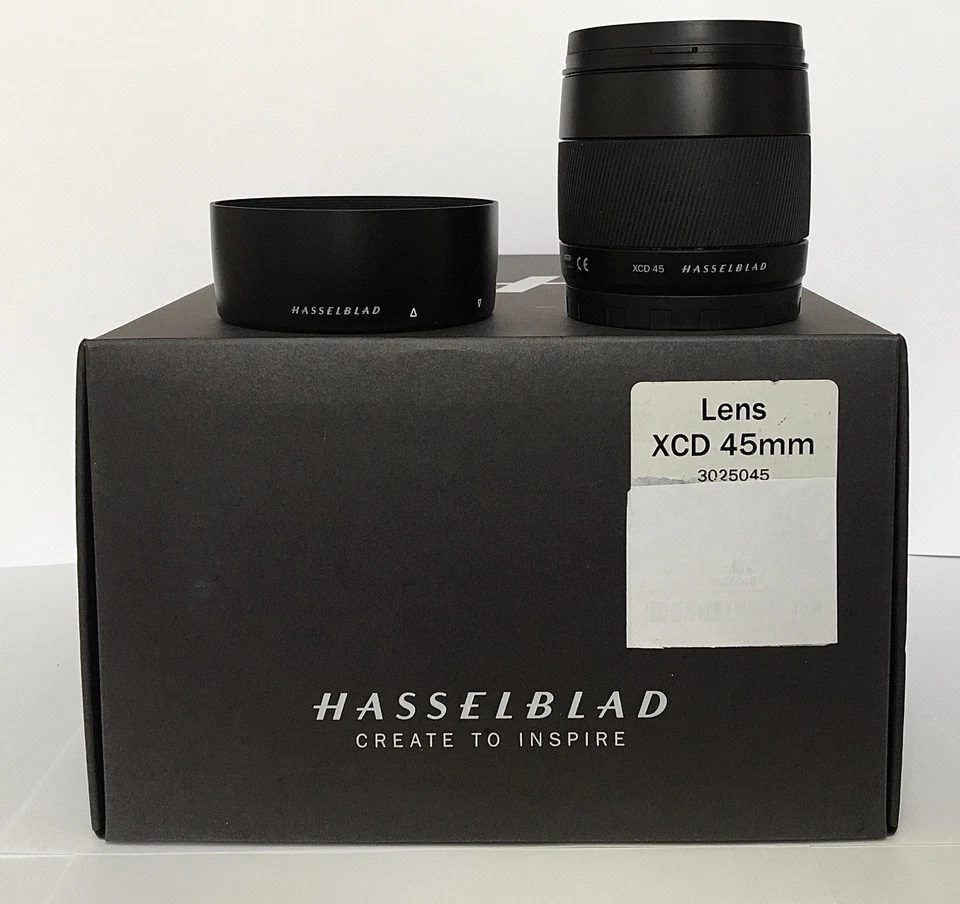 Hasselblad 45mm f/3.5 XCD Lens (for X1D-50c X1D II 50c 907X 50C 907X & CFV 100C) - Image 3 of 4